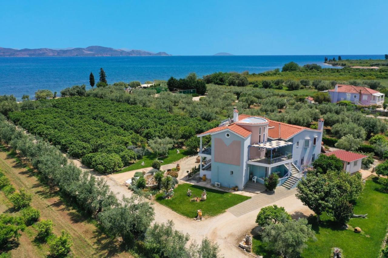 Beachfront Villa Samantha'S Paradise Kivérion Esterno foto
