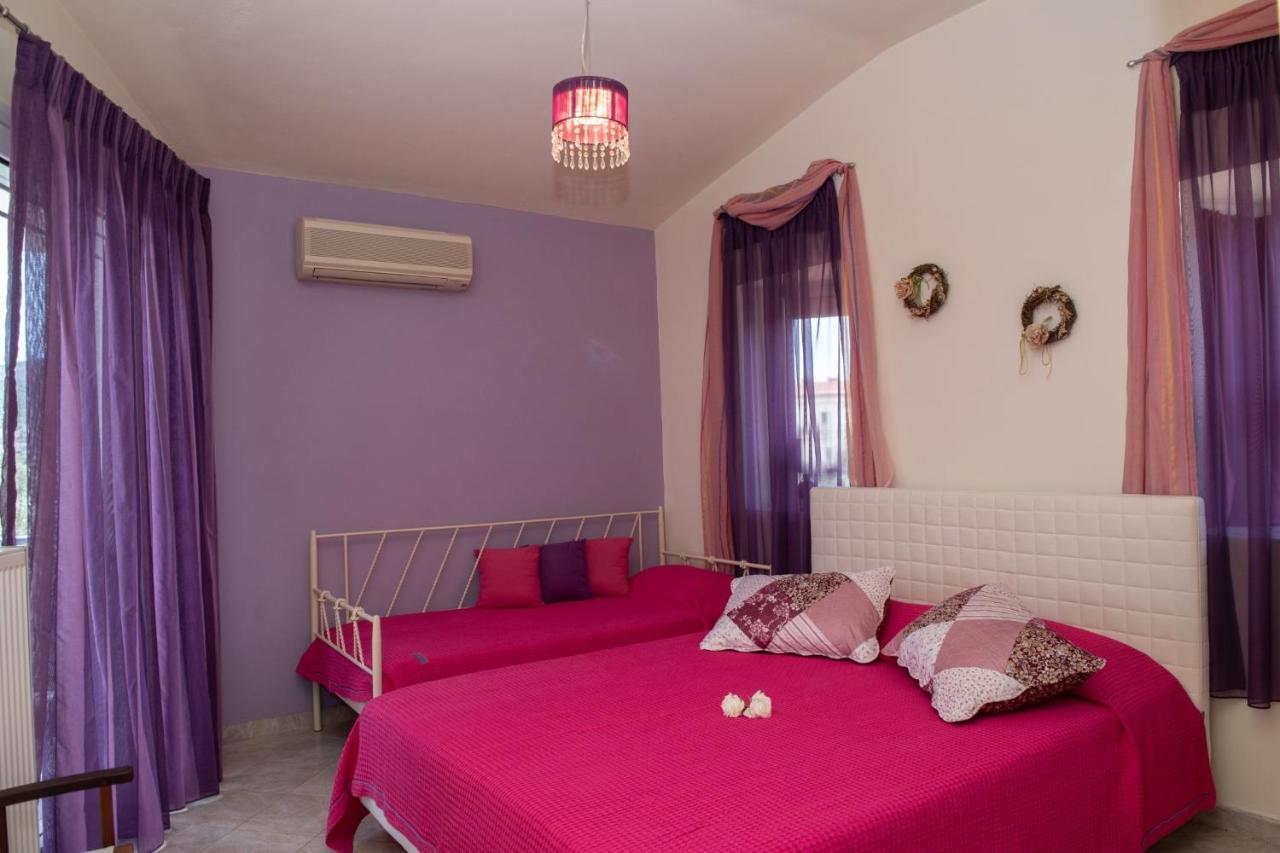 Beachfront Villa Samantha'S Paradise Kivérion Esterno foto