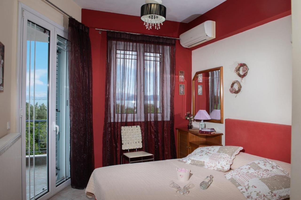 Beachfront Villa Samantha'S Paradise Kivérion Esterno foto